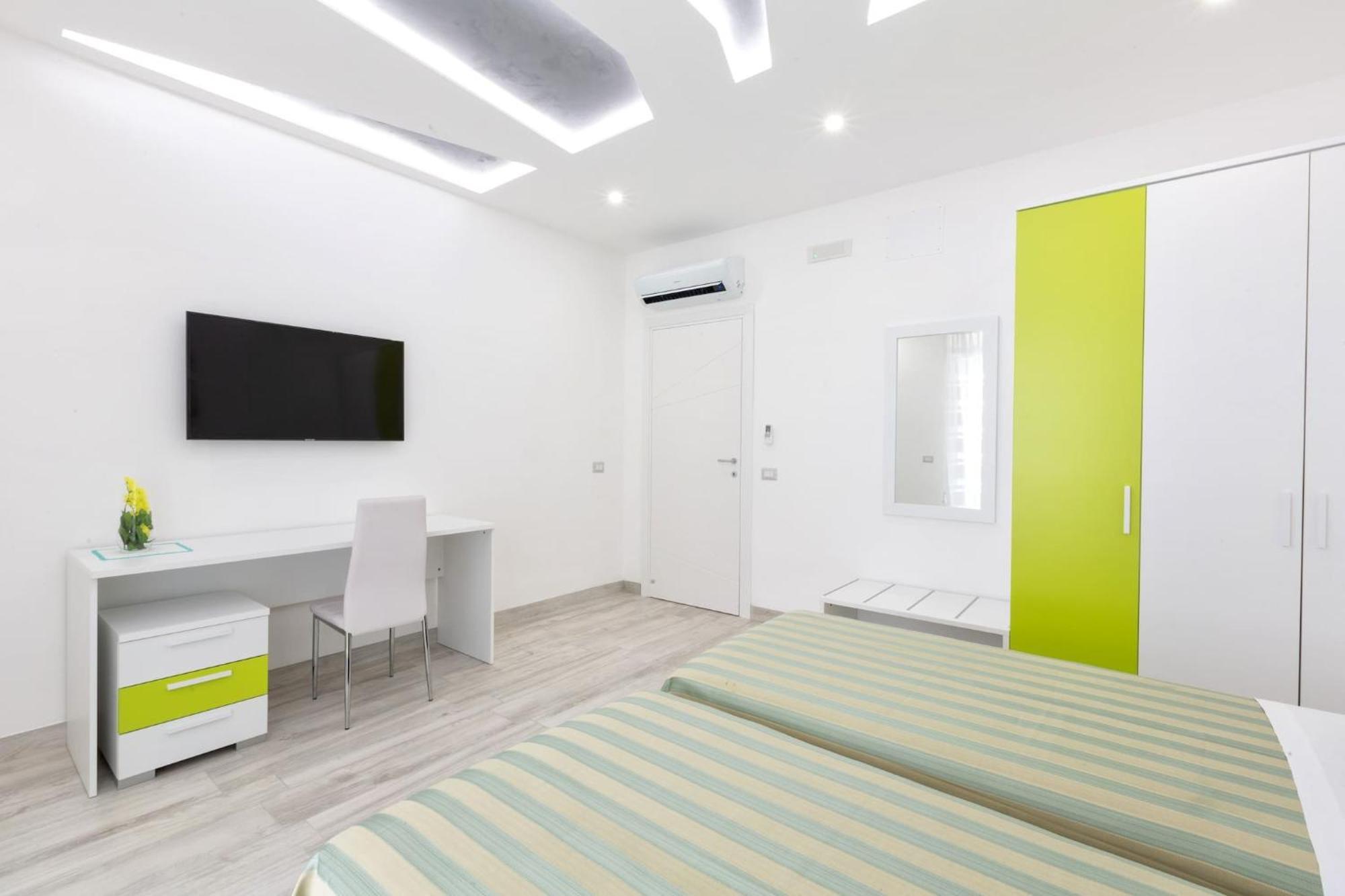 Sorrentovibes - New & Stylish Two Bedroom Apartment With Balconies Exteriör bild