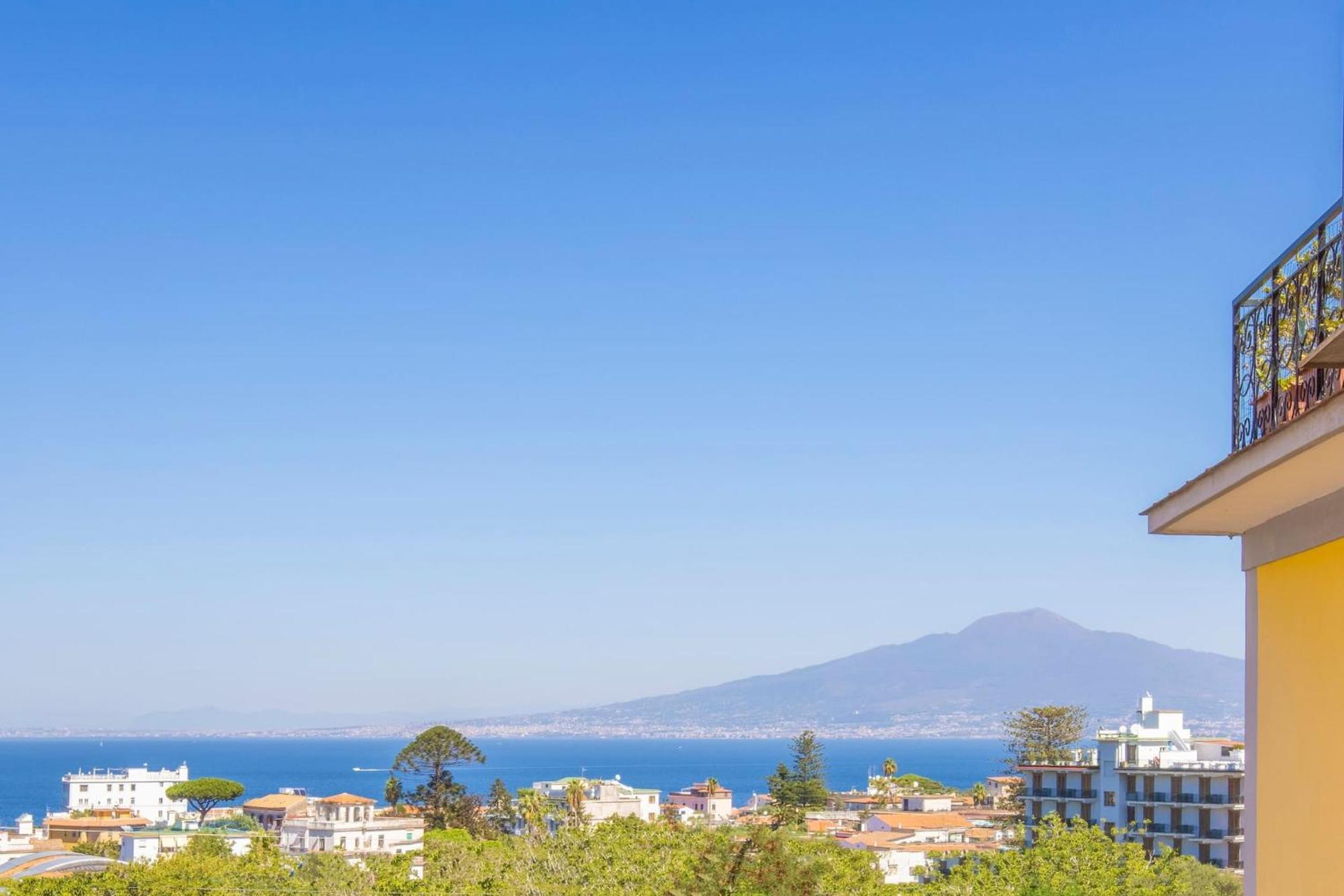 Sorrentovibes - New & Stylish Two Bedroom Apartment With Balconies Exteriör bild